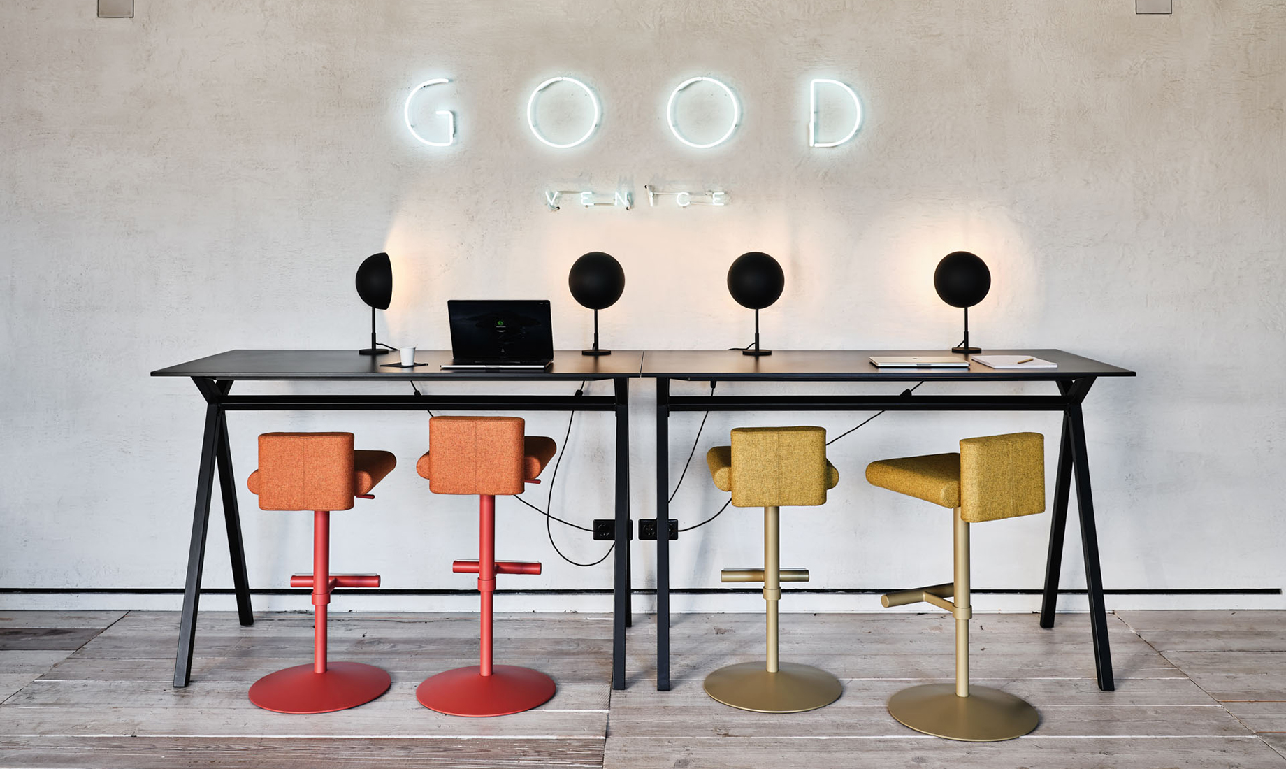Dama desk and table collection by Midj