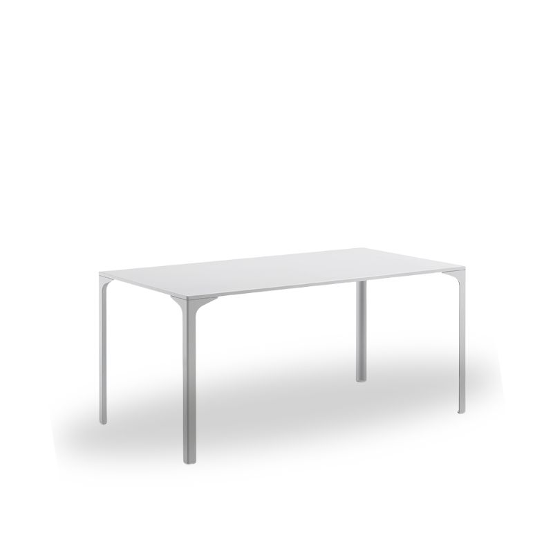 Fixed table